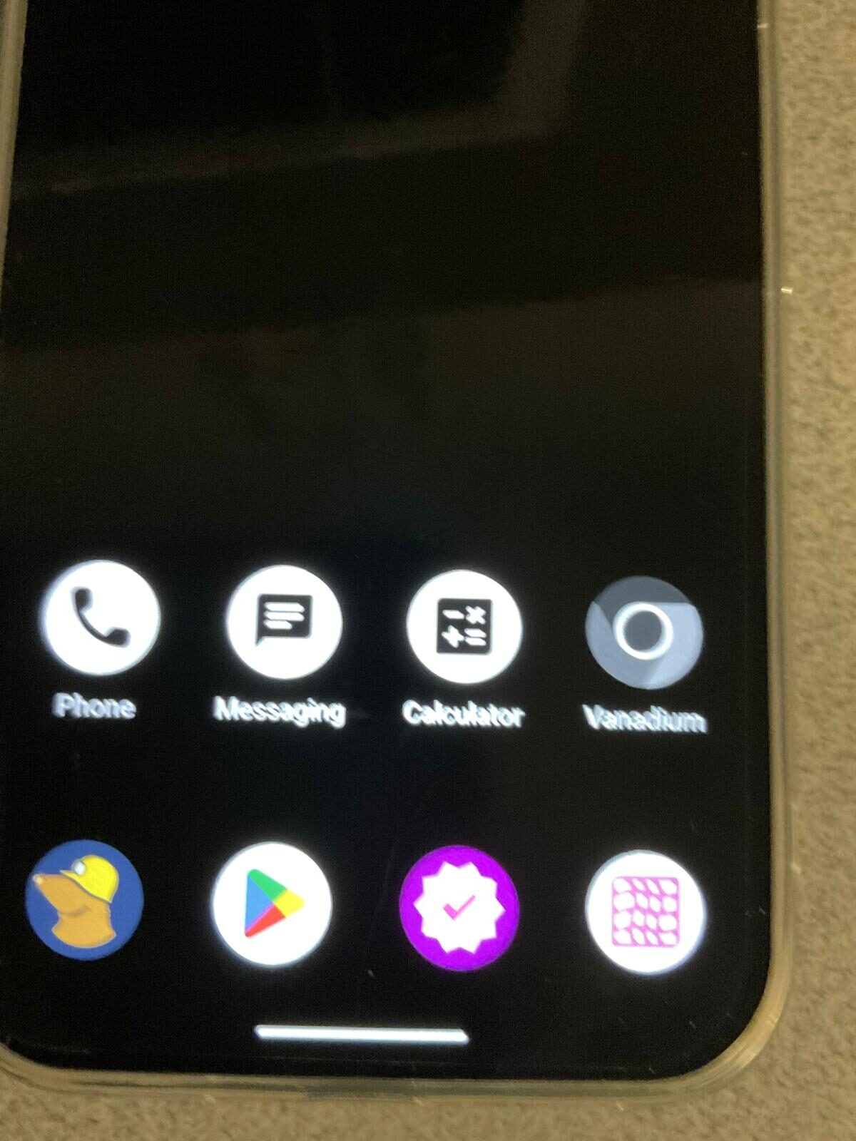 Minimal launcher with Vanadium and Calculator